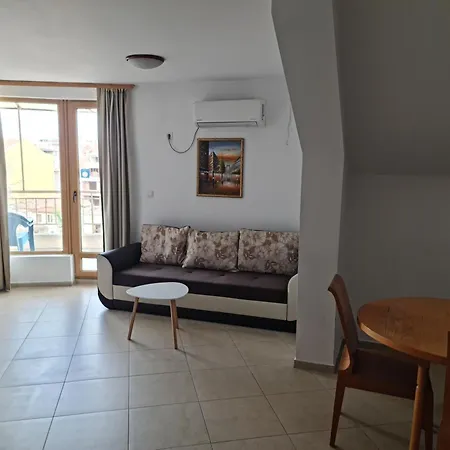 Apartment Lermontov Burgas City